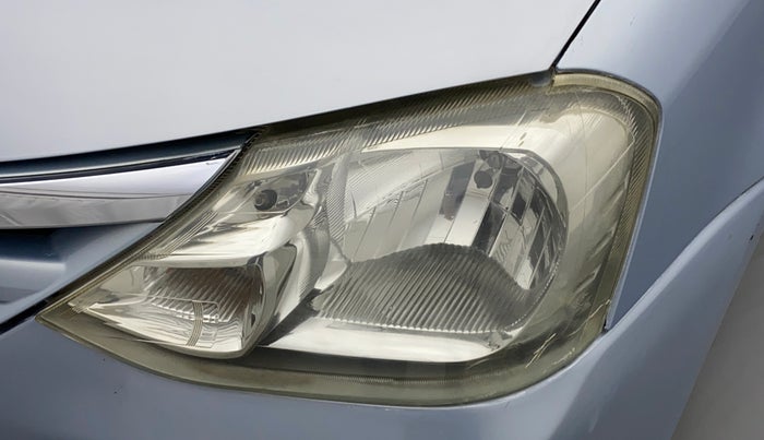 2012 Toyota Etios G, CNG, Manual, 72,593 km, Left headlight - Faded