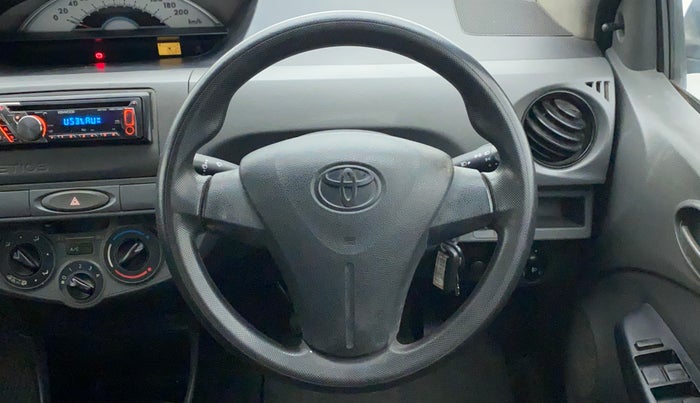2012 Toyota Etios G, CNG, Manual, 72,593 km, Steering Wheel Close Up