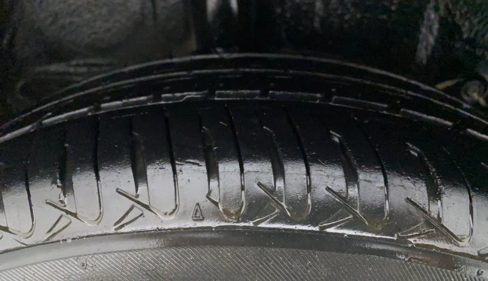 2012 Toyota Etios G, CNG, Manual, 72,593 km, Right Rear Tyre Tread