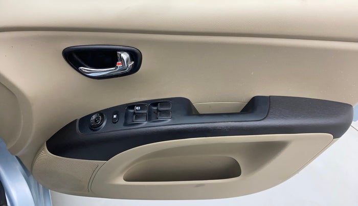 2011 Hyundai i10 MAGNA 1.2, Petrol, Manual, 74,697 km, Driver Side Door Panels Control