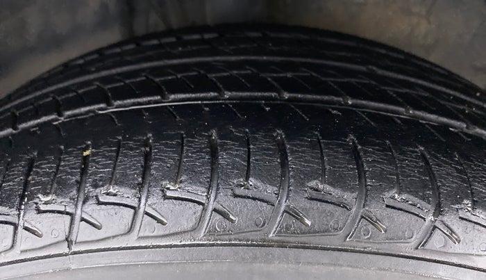 2018 Toyota YARIS J MT, Petrol, Manual, 37,679 km, Right Front Tyre Tread