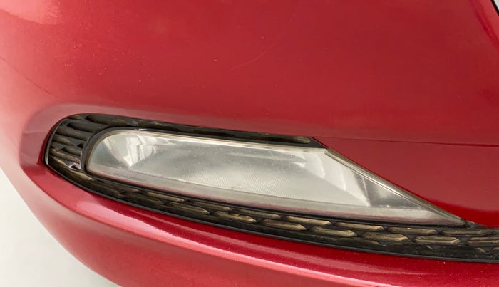 2017 Hyundai Elite i20 ASTA 1.2, Petrol, Manual, 71,675 km, Right fog light - Not fixed properly
