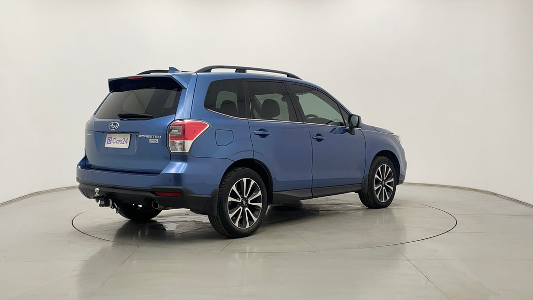 Right Back Diagonal (45- Degree) View