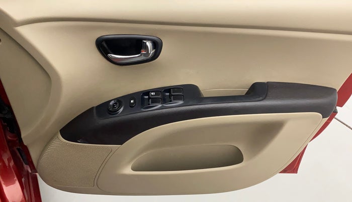 2012 Hyundai i10 MAGNA 1.2, Petrol, Manual, 60,210 km, Driver Side Door Panels Control