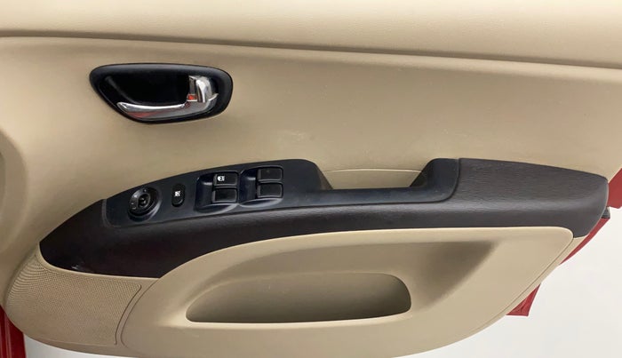 2012 Hyundai i10 MAGNA 1.2, Petrol, Manual, 60,210 km, Right front window switch / handle - Power window makes minor noise