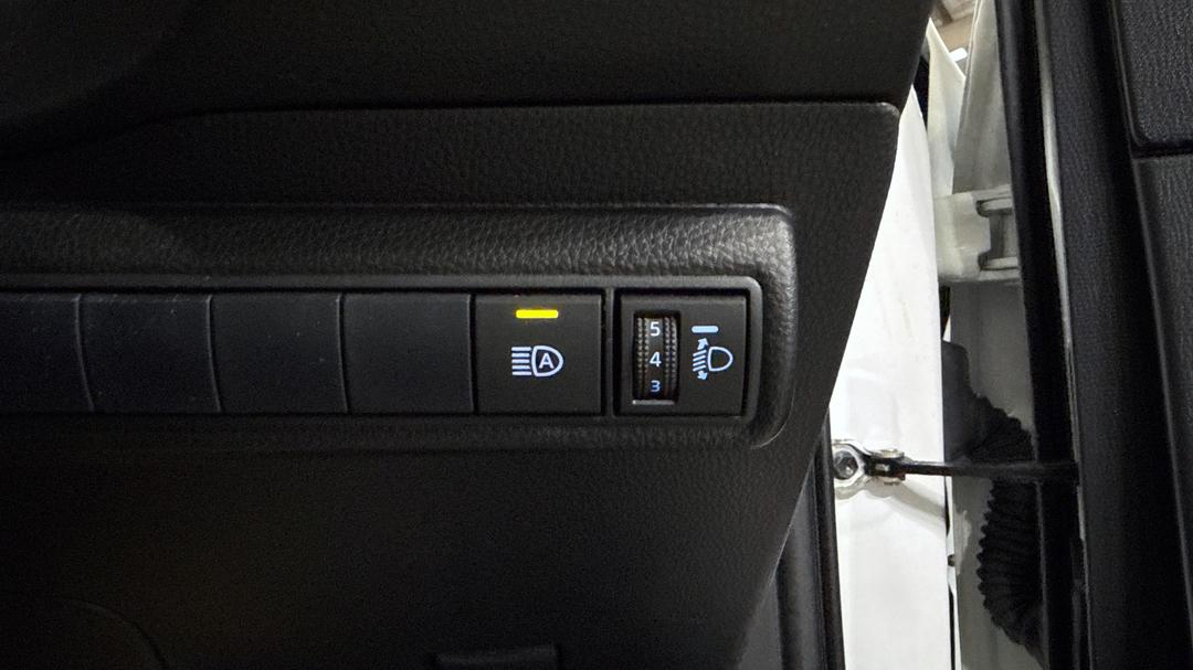 2019 Toyota Corolla Ascent Sport, Automatic, 56761 km, Utility Switches/Buttons