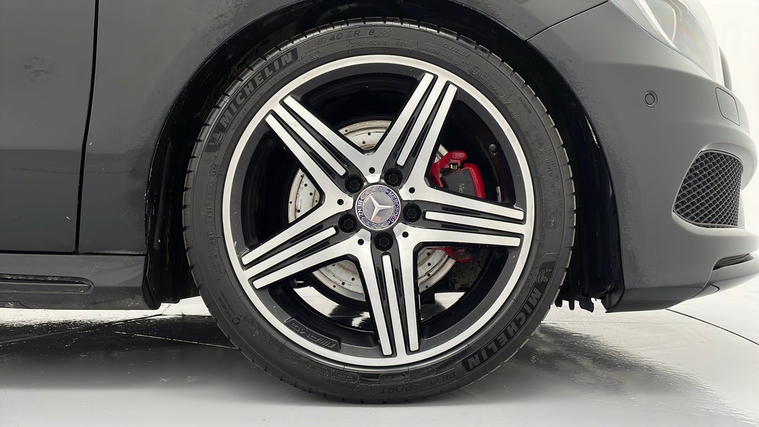 2014 Mercedes-benz A250 Sport, Automatic, 82405 km, Right Front Wheel