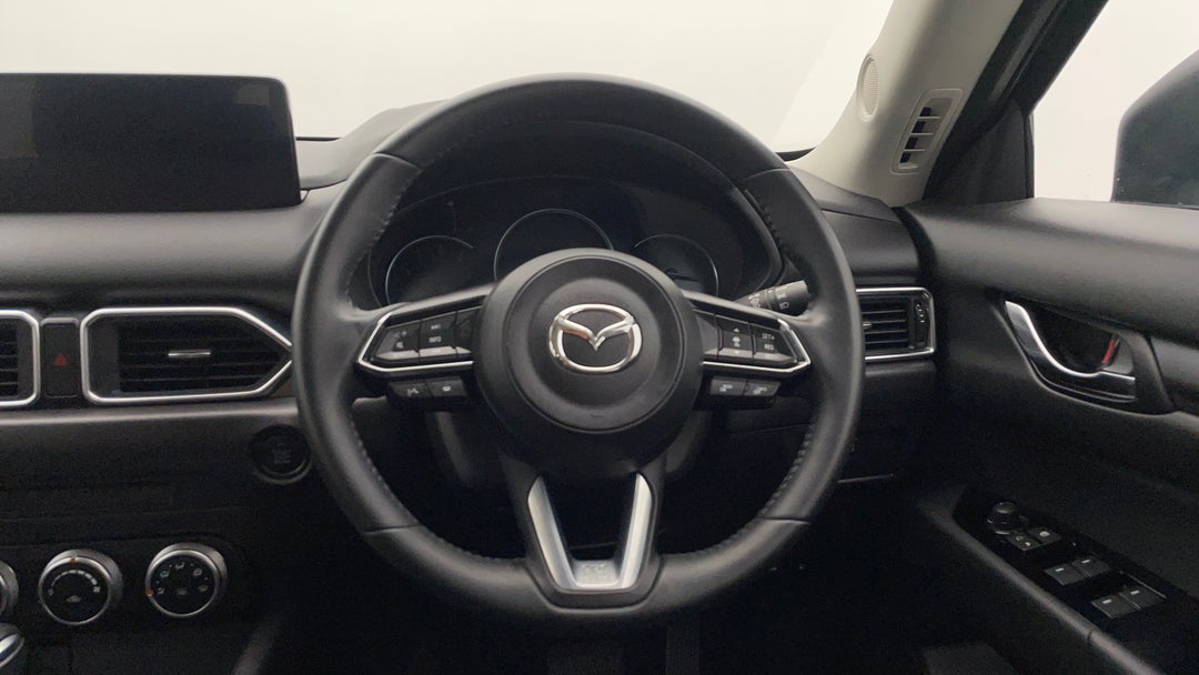 2023 Mazda CX-5 Maxx (fwd), Automatic, 39861 km, Steering Wheel Close-up