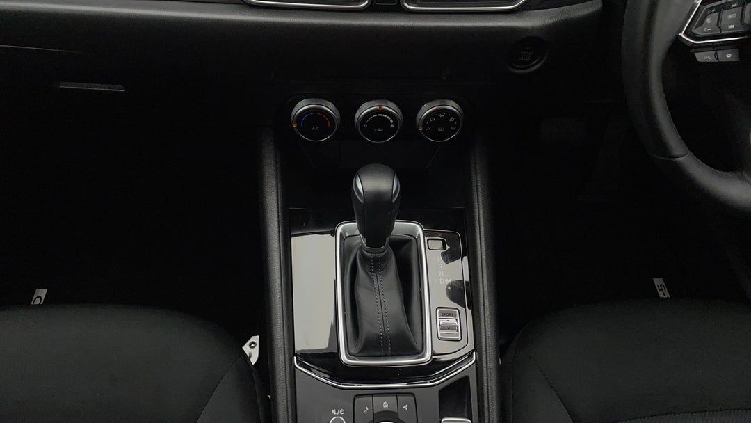 2023 Mazda CX-5 Maxx (fwd), Automatic, 39861 km, Gear Lever 