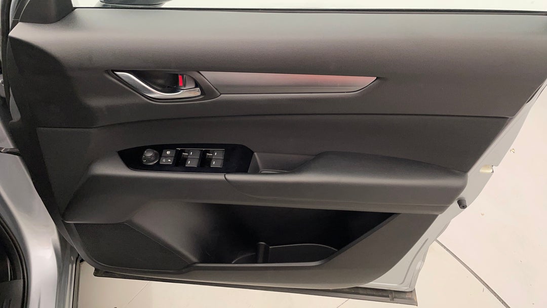 2023 Mazda CX-5 Maxx (fwd), Automatic, 39861 km, Speaker View