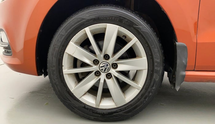 2015 Volkswagen Polo HIGHLINE1.5L DIESEL, Diesel, Manual, 87,074 km, Left Front Wheel