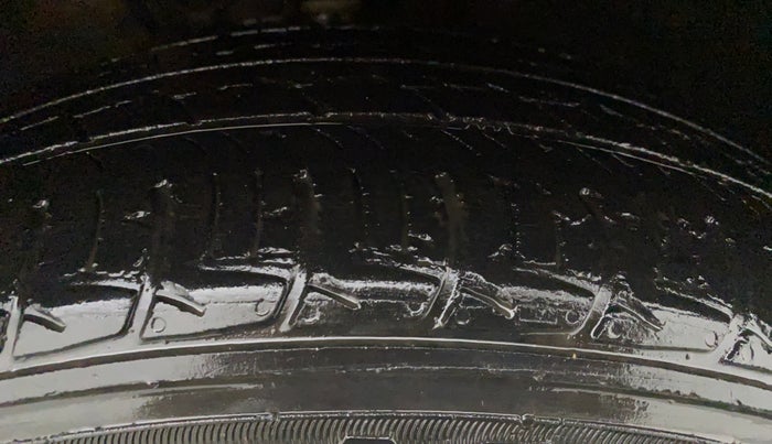 2015 Volkswagen Polo HIGHLINE1.5L DIESEL, Diesel, Manual, 87,074 km, Right Front Tyre Tread