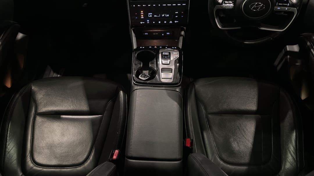 2021 Hyundai Tucson Highlander (AWD), Automatic, 66853 km, Center Console
