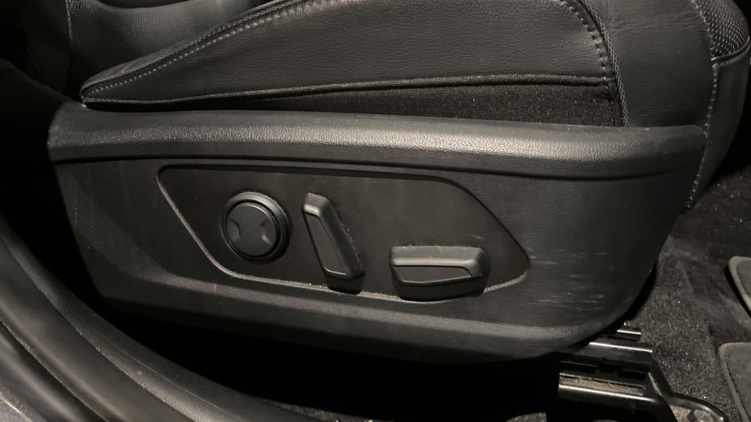 2021 Hyundai Tucson Highlander (AWD), Automatic, 66853 km, Drivers Side Adjustment Panel