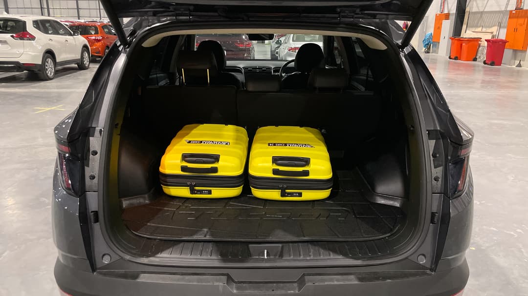 2021 Hyundai Tucson Highlander (AWD), Automatic, 66853 km, Boot Inside View with Luggage