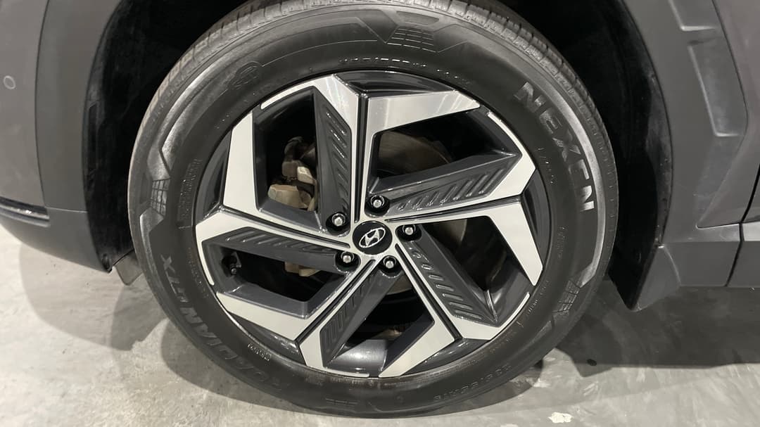 2021 Hyundai Tucson Highlander (AWD), Automatic, 66853 km, Left Front Wheel