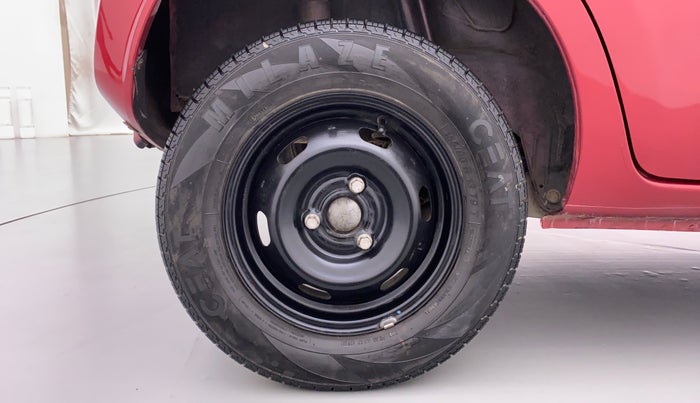 2017 Datsun Redi Go S, Petrol, Manual, 34,639 km, Right Rear Wheel