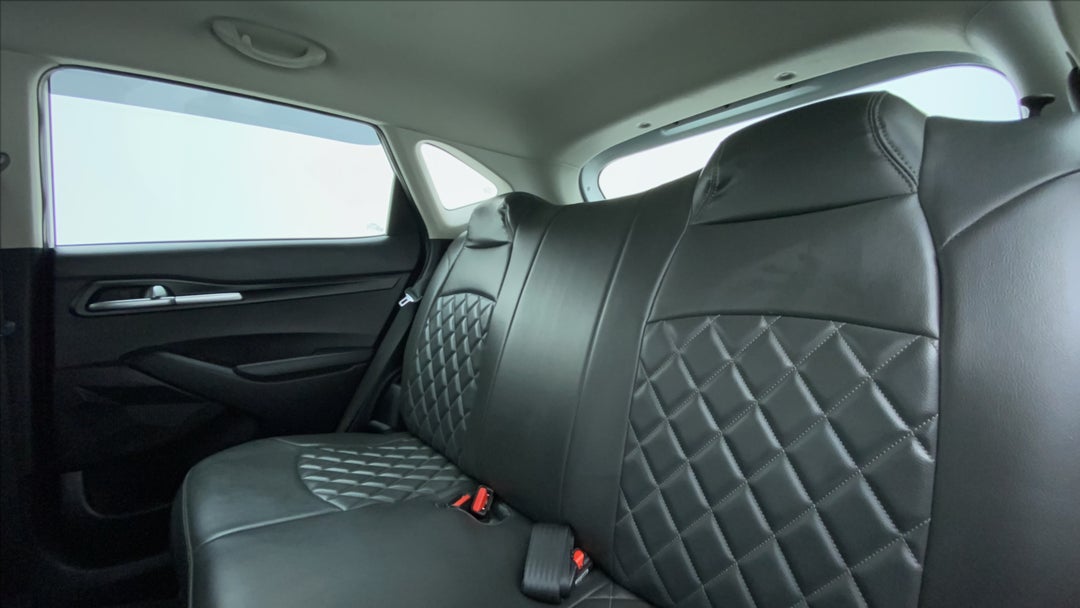 Right Side Rear Door Cabin
