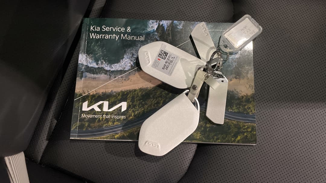 2025 Kia Ev5 Gt-line AWD Lr, Automatic, 18715 km, Key Close-up