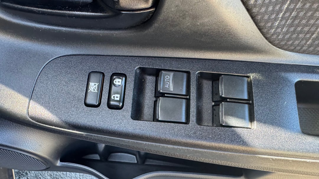 2019 Toyota Yaris Ascent, Automatic, 47694 km, Drivers Side Door Panel Controls