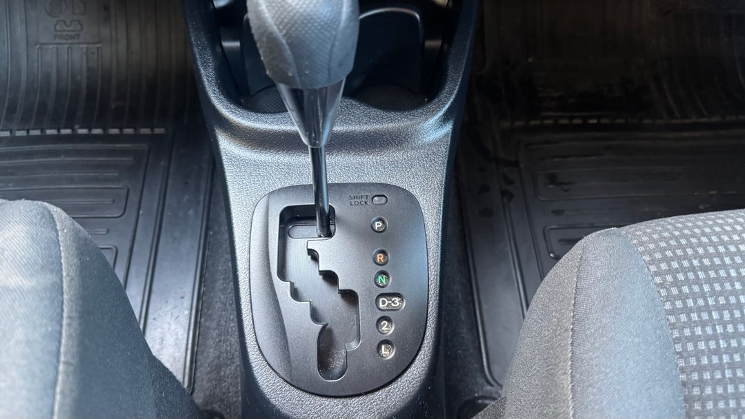 2019 Toyota Yaris Ascent, Automatic, 47694 km, Gear Lever 