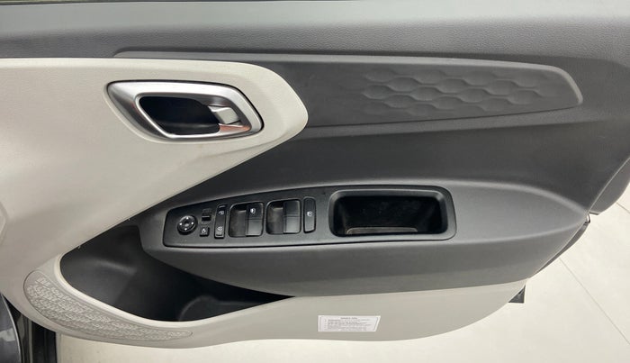 2021 Hyundai GRAND I10 NIOS SPORTZ CNG MT, CNG, Manual, 18,431 km, Driver Side Door Panels Control