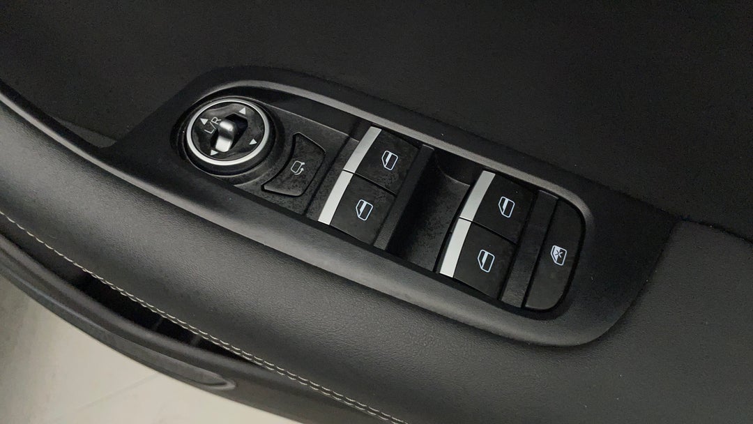 2025 Chery Tiggo 4 Pro Ultimate, Automatic, 3102 km, Drivers Side Door Panel Controls