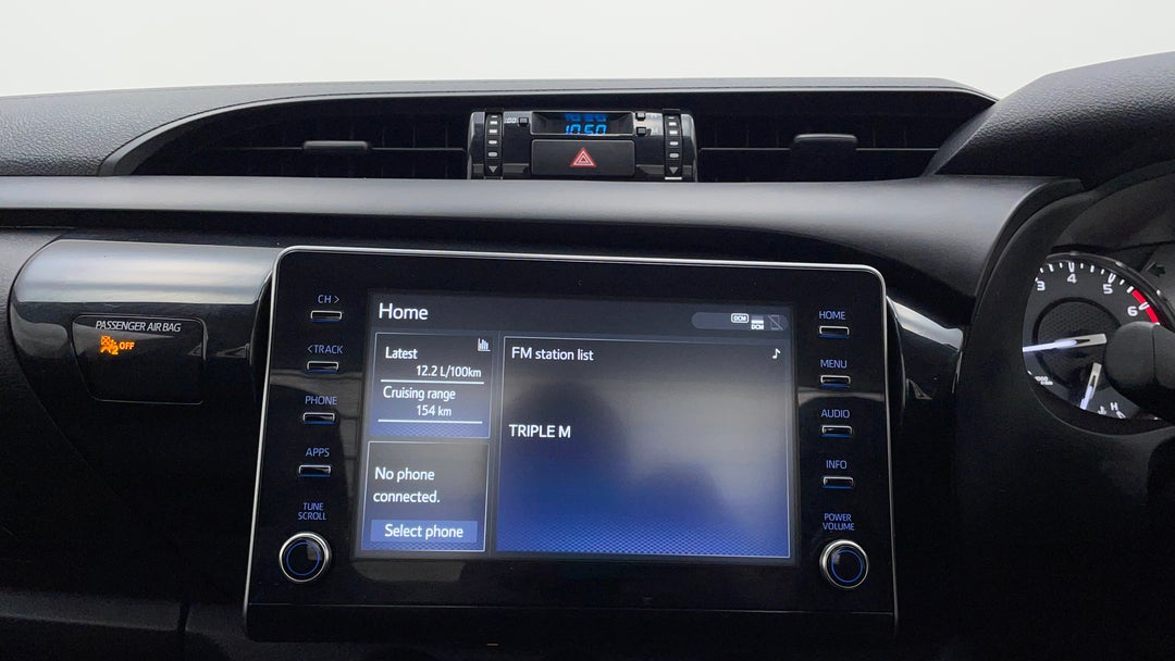 2021 Toyota Hilux Workmate (4x2), Automatic, 20233 km, Infotainment System