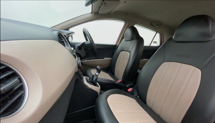 2017 Hyundai Grand i10 SPORTZ (O) 1.2 KAPPA VTVT, Petrol, Manual, 67,991 km, Right Side Front Door Cabin