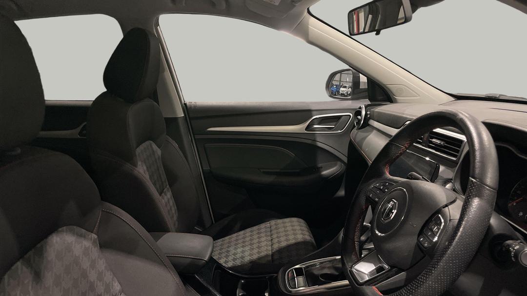 2023 MG Zst Core, Automatic, 25727 km, Right Side Front Door Cabin View