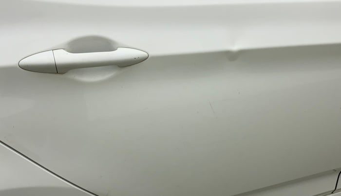 2011 Hyundai Verna FLUIDIC 1.4 VTVT, CNG, Manual, 37,023 km, Right rear door - Slightly dented
