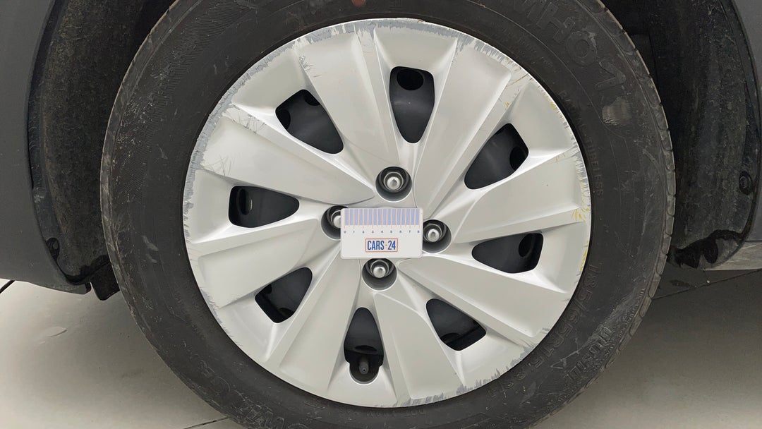 Wheels Hubcap Front LHS Gutter Rash