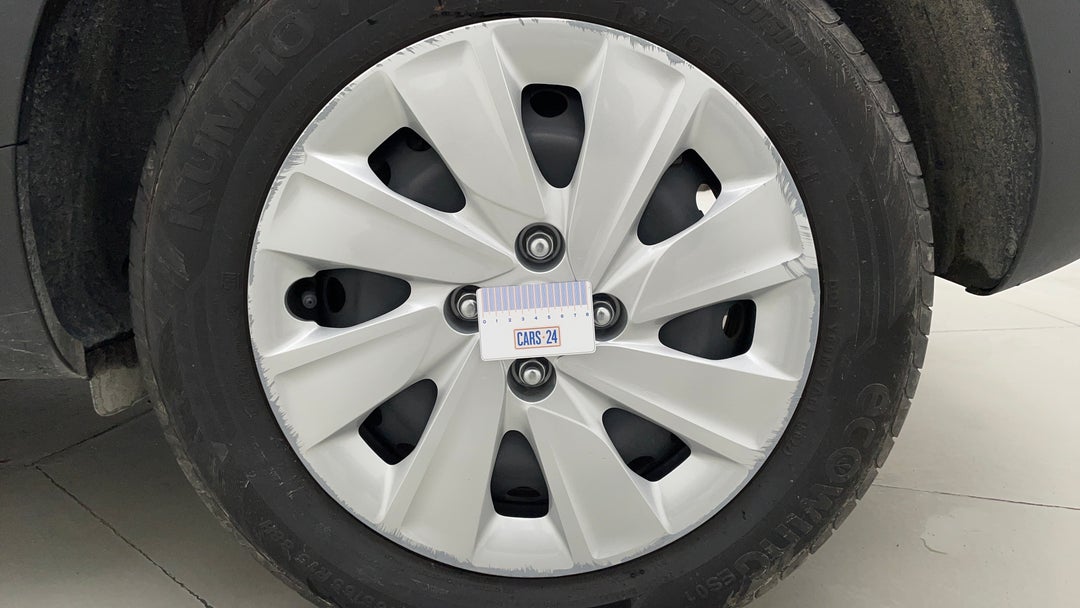 Wheels Hubcap Rear LHS Gutter Rash