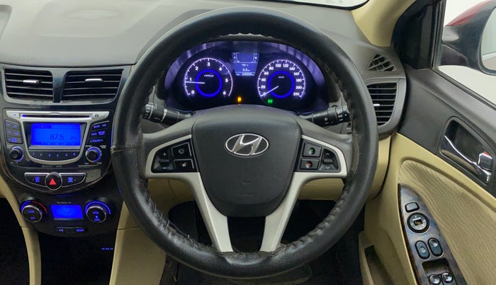 2013 Hyundai Verna FLUIDIC 1.6 CRDI SX, Diesel, Manual, 63,330 km, Steering Wheel Close Up