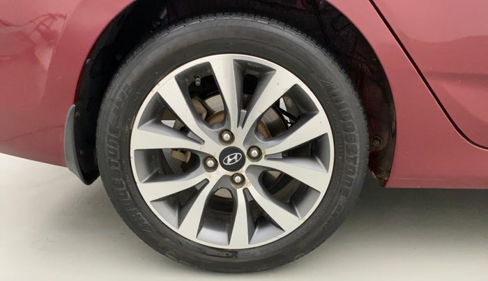 2013 Hyundai Verna FLUIDIC 1.6 CRDI SX, Diesel, Manual, 63,330 km, Right Rear Wheel
