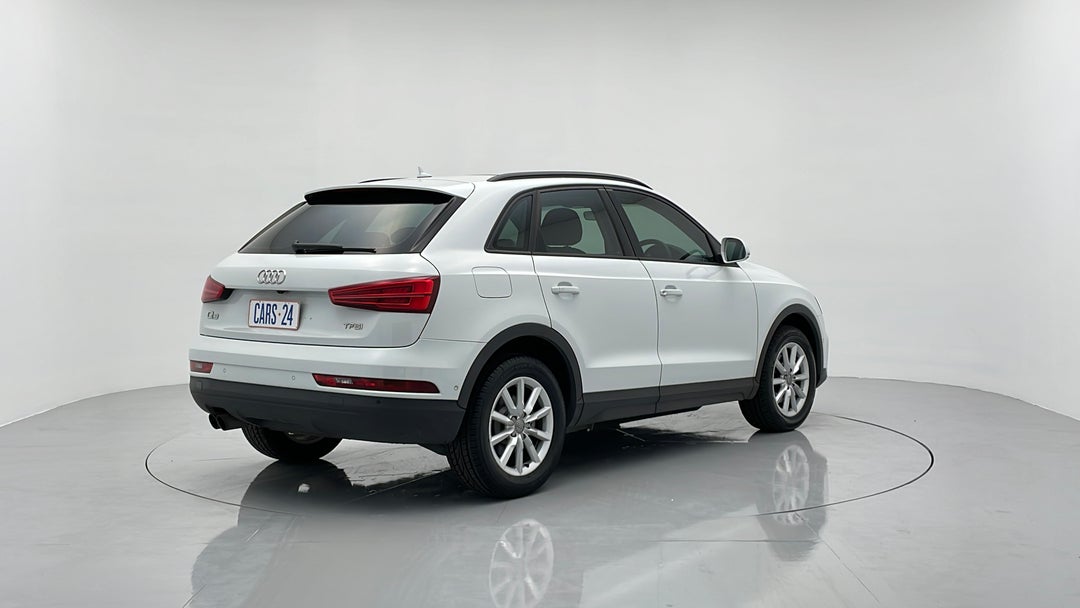 Right Back Diagonal (45- Degree) View