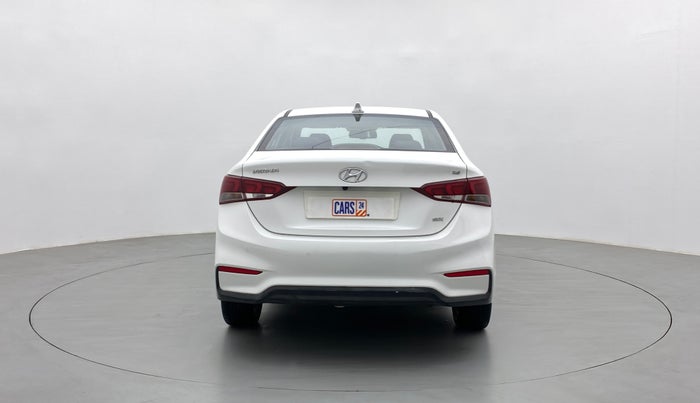 2018 Hyundai Verna 1.6 SX VTVT (O), Petrol, Manual, 40,468 km, Back/Rear