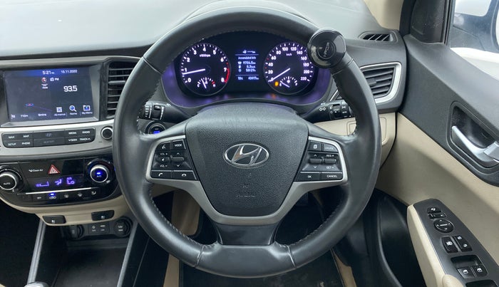 2018 Hyundai Verna 1.6 SX VTVT (O), Petrol, Manual, 40,468 km, Steering Wheel Close Up