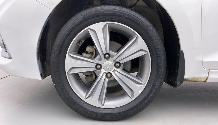 2018 Hyundai Verna 1.6 SX VTVT (O), Petrol, Manual, 40,468 km, Left Front Wheel