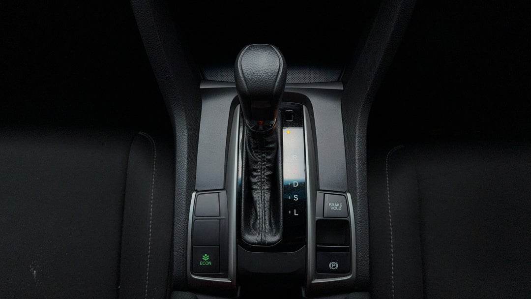 2018 Honda Civic Vti, Automatic, 147398 km, Gear Lever 