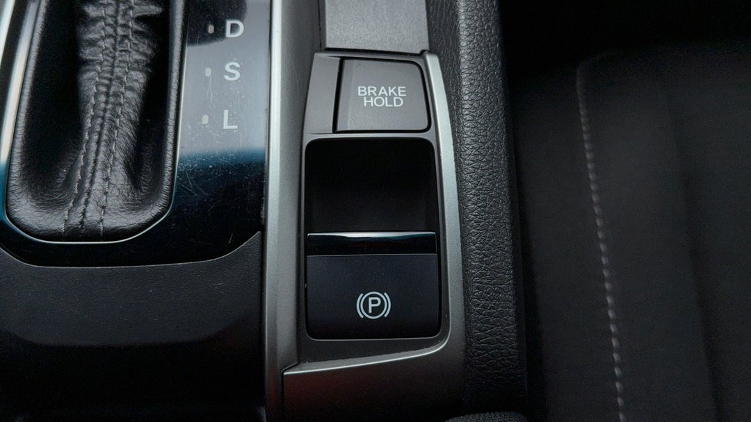 2018 Honda Civic Vti, Automatic, 147398 km, Handbrake