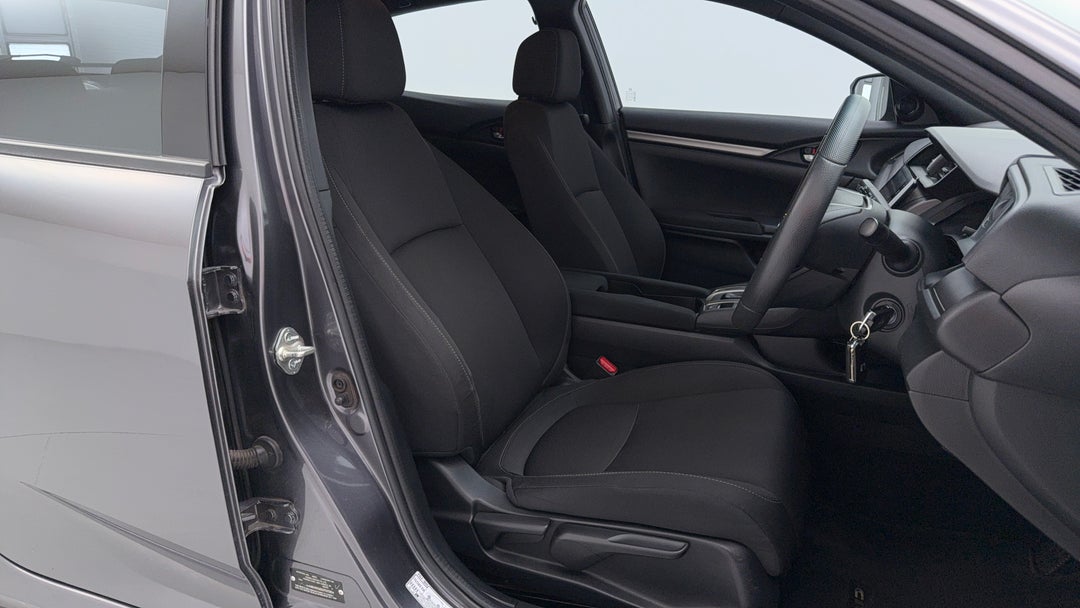 2018 Honda Civic Vti, Automatic, 147398 km, Right Side Front Door Cabin View