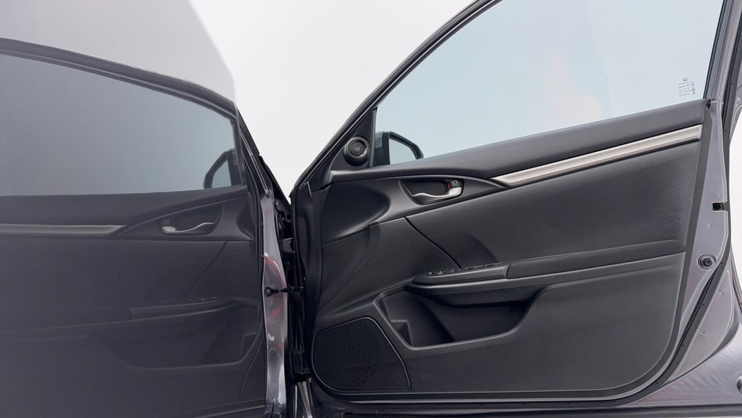 2018 Honda Civic Vti, Automatic, 147398 km, Speaker View