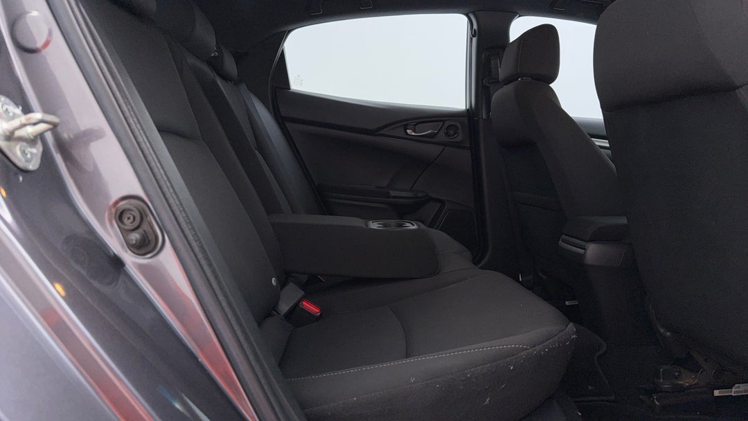 2018 Honda Civic Vti, Automatic, 147398 km, Right Side Rear Door Cabin View