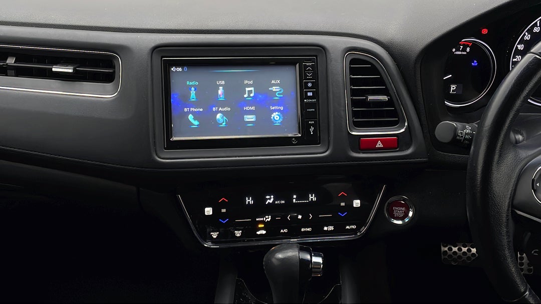 2018 Honda HR-V Vti-l, Automatic, 57818 km, Center Console