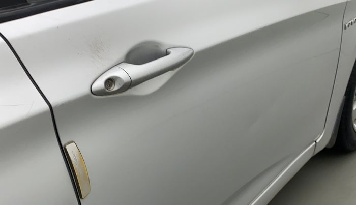 2013 Hyundai Verna FLUIDIC 1.6 VTVT SX, Petrol, Manual, 54,682 km, Driver-side door - Minor scratches