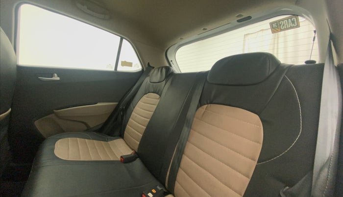 2018 Hyundai Grand i10 SPORTZ (O) AT 1.2 KAPPA VTVT, Petrol, Automatic, 65,001 km, Right Side Rear Door Cabin