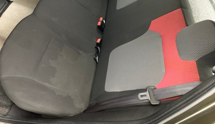 2019 Renault Kwid 1.0 RXT Opt, Petrol, Manual, 19,318 km, Second-row left seat - Cover slightly stained