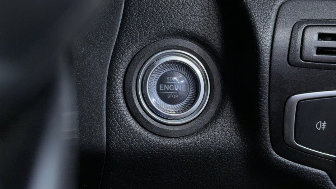 2019 Mercedes-benz GLC 200, Automatic, 68705 km, Keyless / Button Start