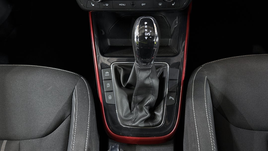 2022 SKODA Fabia 110tsi Monte Carlo Edition 150, Automatic, 39750 km, Gear Lever 